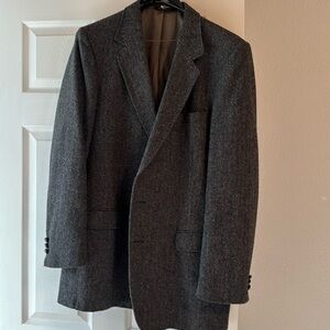 Tweed Sport coat.  Good for office or going out!